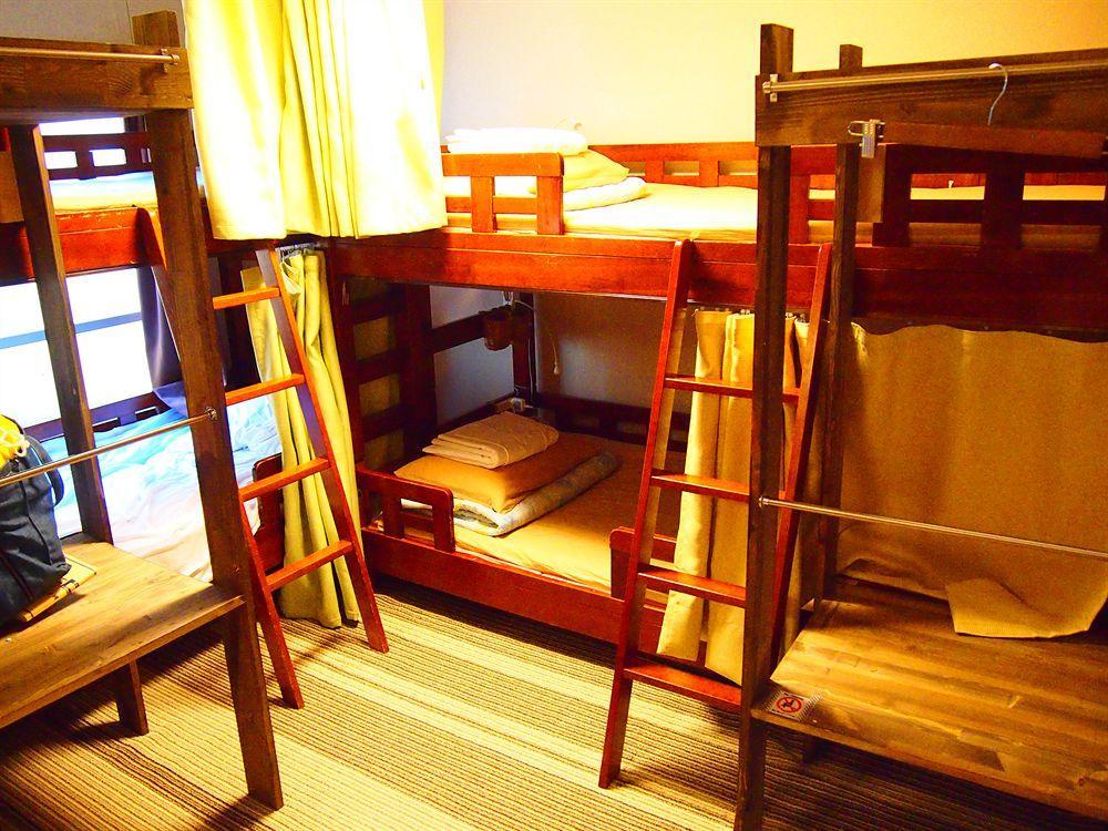 J-Hoppers Hiroshima Guesthouse Eksteriør billede