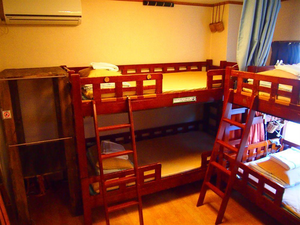 J-Hoppers Hiroshima Guesthouse Eksteriør billede